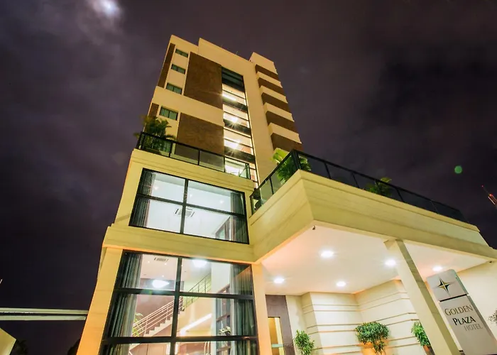 Golden PlazaHotel Em